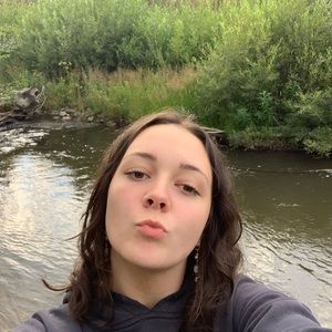 Meet your Posher, Jade